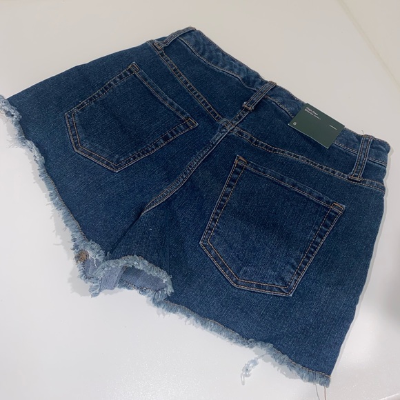 Blue denim shorts - Picture 2 of 2